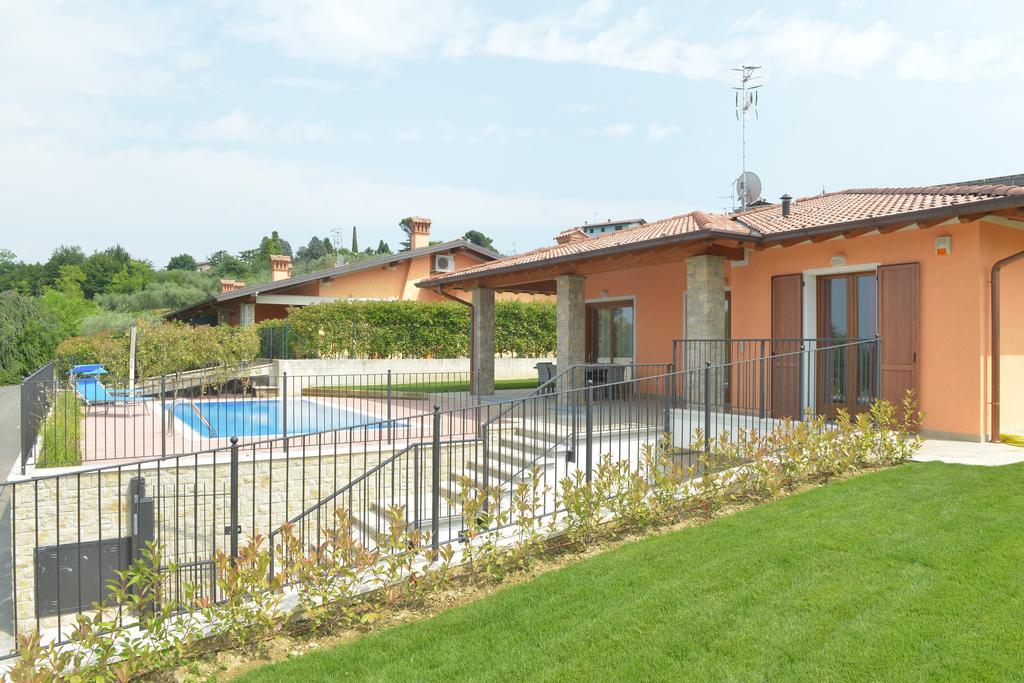 Villa Artemia Manerba del Garda Pokoj fotografie