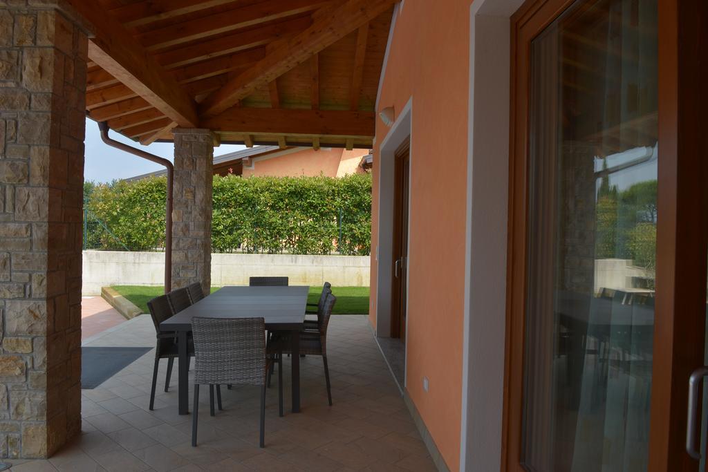 Villa Artemia Manerba del Garda Pokoj fotografie