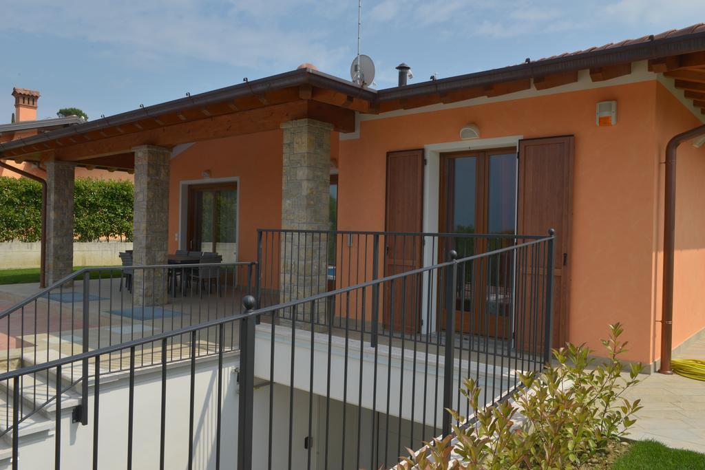 Villa Artemia Manerba del Garda Pokoj fotografie