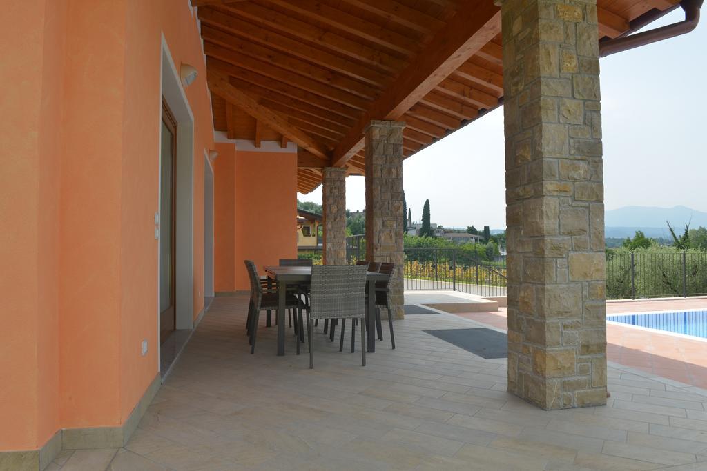 Villa Artemia Manerba del Garda Pokoj fotografie