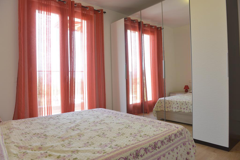 Villa Artemia Manerba del Garda Pokoj fotografie